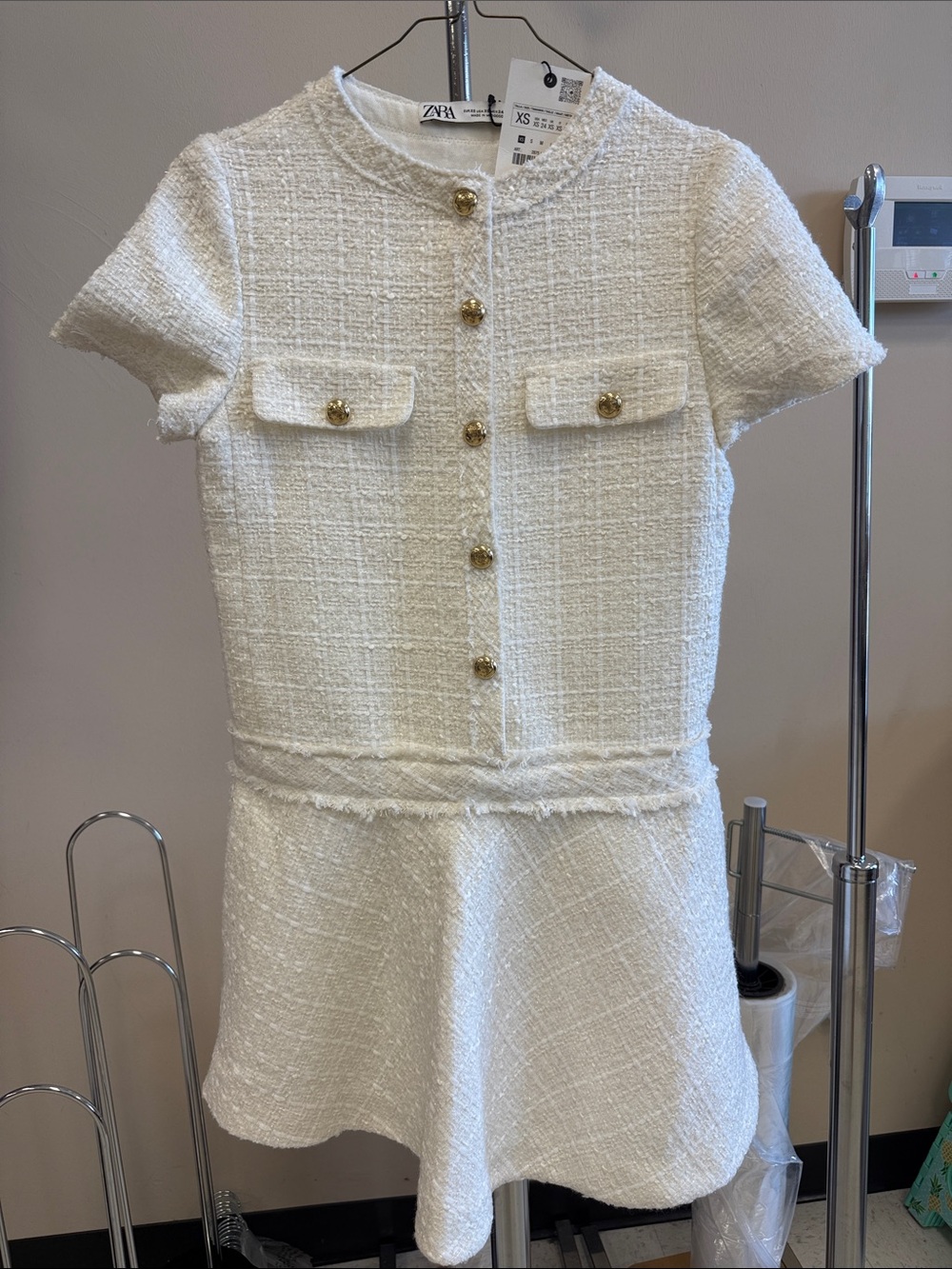 Zara White Textured Short Sleeve Tweed Dress with Gold Buttons - Picture 6 of 7